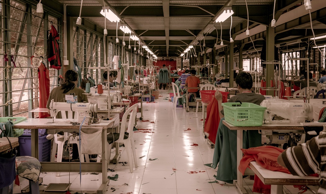 Arbeitsbedingungen in der Textilindustrie - Nähfabrik