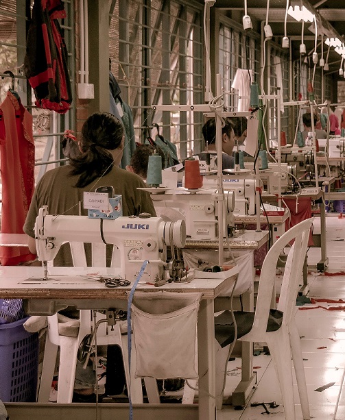 Arbeitsbedingungen in der Textilindustrie - Nähfabrik